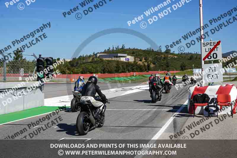 motorbikes;no limits;peter wileman photography;portimao;portugal;trackday digital images